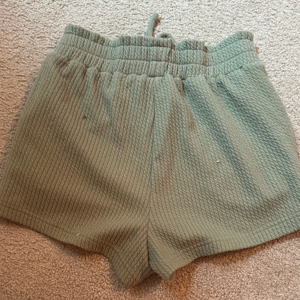 Tractr Ribbed Drawstring Shorts - Sage - Picture 2 of 3